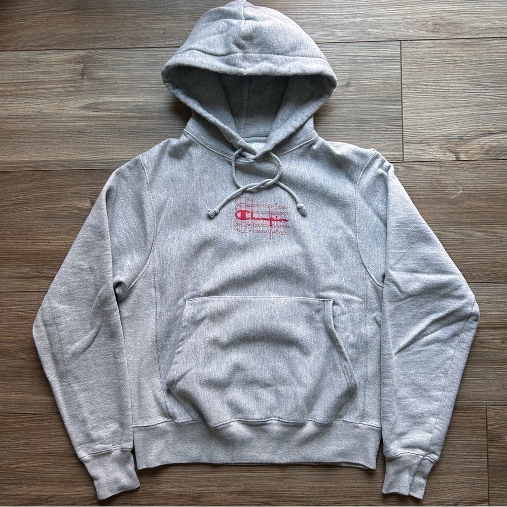 Champion | Reverse Weave Hoodie in Heather Grey (Small)